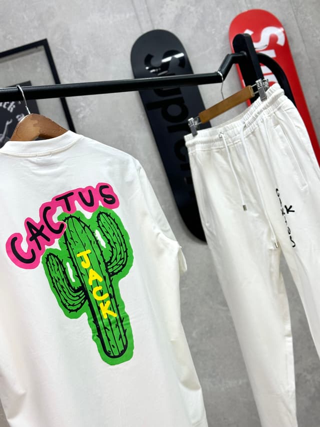 Conjunto 1.1 Camiseta Sudadera