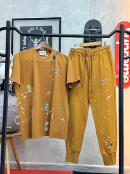 Conjunto 1.1 Camiseta Sudadera thumbnail 15