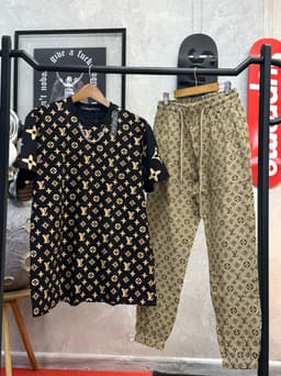 Conjunto 1.1 Camiseta Sudadera thumbnail 6