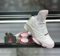 Jordan Retro 13 Blanco Y Gris Unisex thumbnail 1